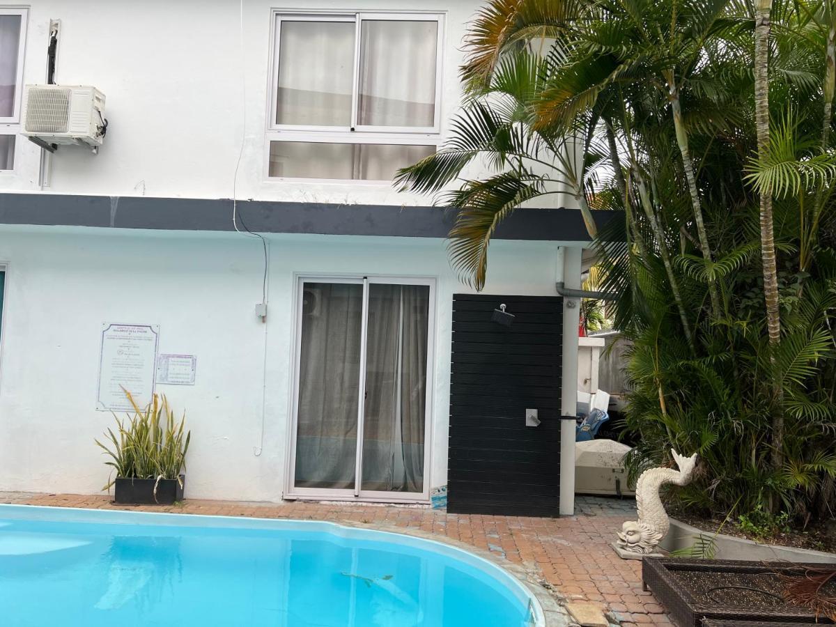 Appartamento Oceanpride Complex Flic-en-Flacq Esterno foto