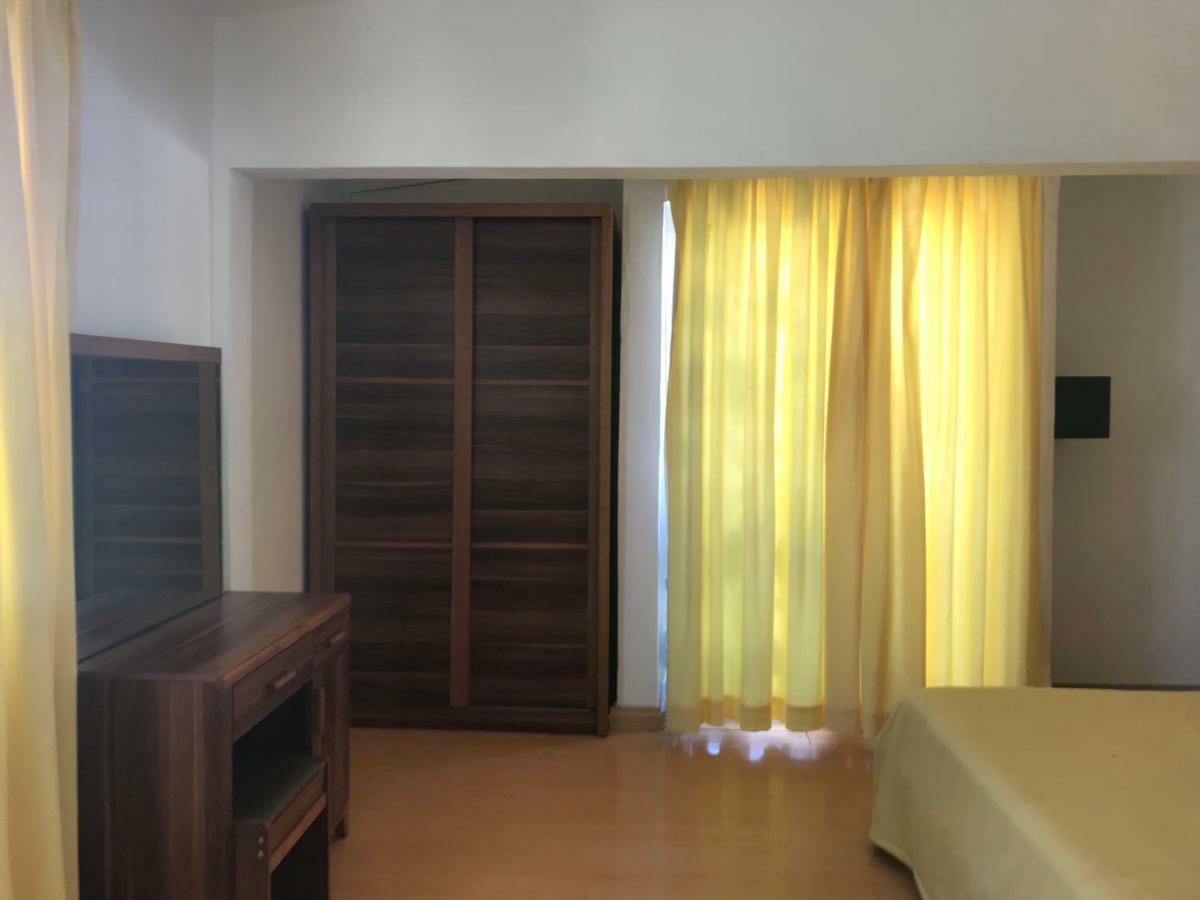 Appartamento Oceanpride Complex Flic-en-Flacq Esterno foto